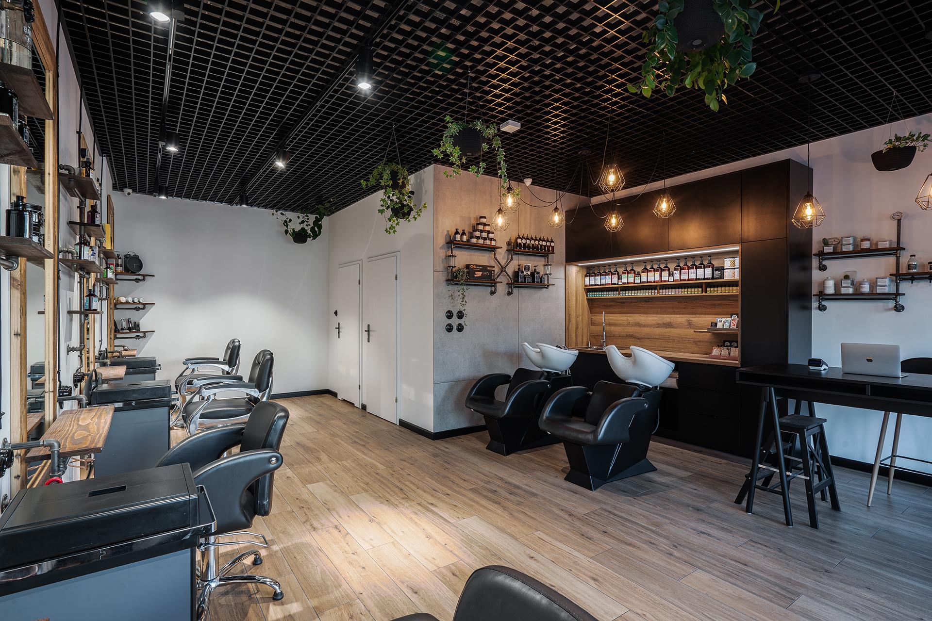 fotografia wnętrz salonu fryzjerskiego w Gdyni (4)